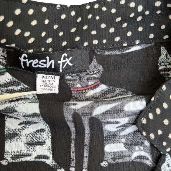 Fresh Fx Cat Pattern Short Sleeve Blouse EUC - Picture 4 of 10
